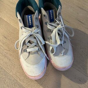 Sorel Women Ankle Sneakers - White and Pink